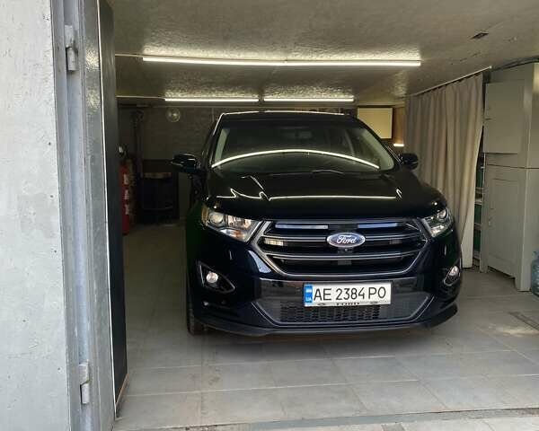 Чорний Форд Едж, об'ємом двигуна 2 л та пробігом 133 тис. км за 17500 $, фото 1 на Automoto.ua