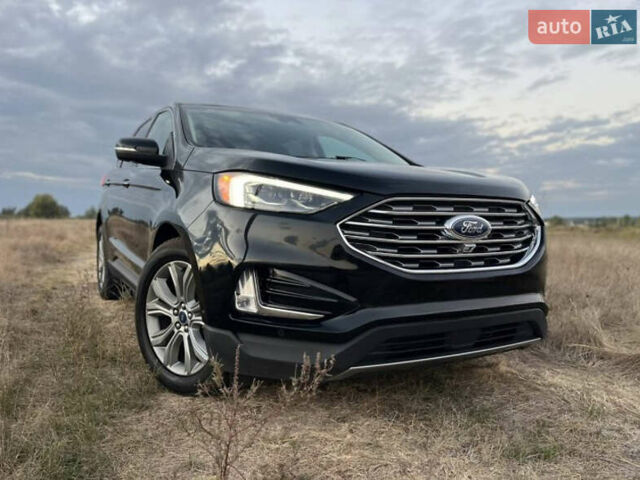 Черный Форд Эдж, объемом двигателя 2 л и пробегом 137 тыс. км за 27500 $, фото 1 на Automoto.ua