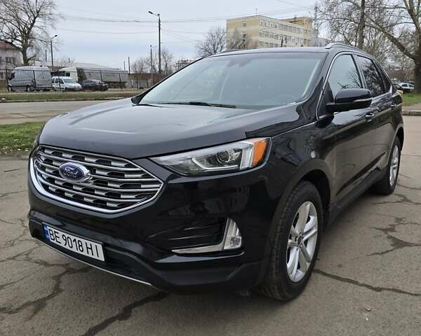 Чорний Форд Едж, об'ємом двигуна 2 л та пробігом 54 тис. км за 18000 $, фото 1 на Automoto.ua