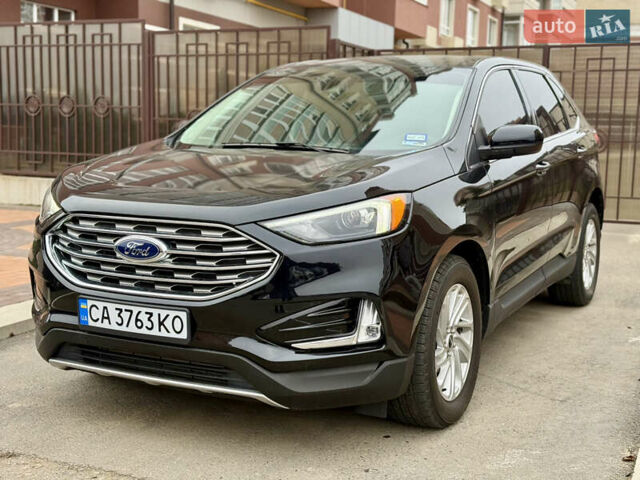 Чорний Форд Едж, об'ємом двигуна 2 л та пробігом 61 тис. км за 21950 $, фото 1 на Automoto.ua