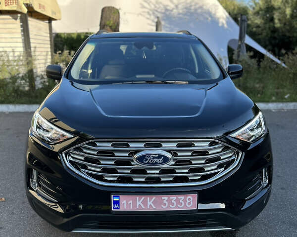 Чорний Форд Едж, об'ємом двигуна 2 л та пробігом 64 тис. км за 19300 $, фото 1 на Automoto.ua