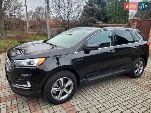 Чорний Форд Едж, об'ємом двигуна 2 л та пробігом 21 тис. км за 21999 $, фото 1 на Automoto.ua