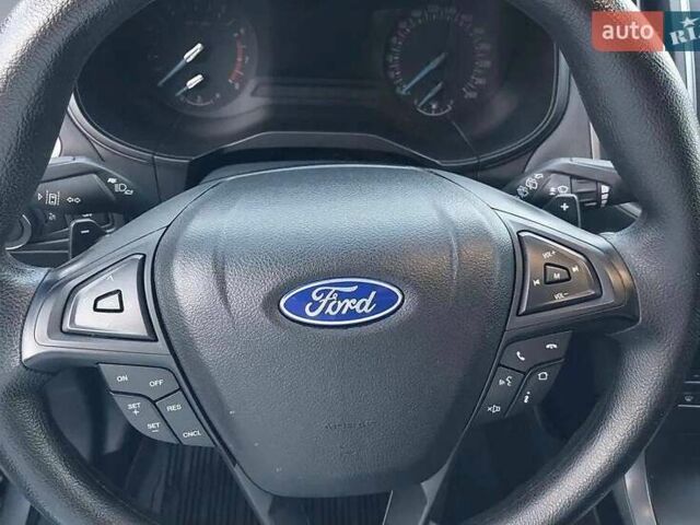 Форд Едж, об'ємом двигуна 2 л та пробігом 97 тис. км за 19200 $, фото 1 на Automoto.ua