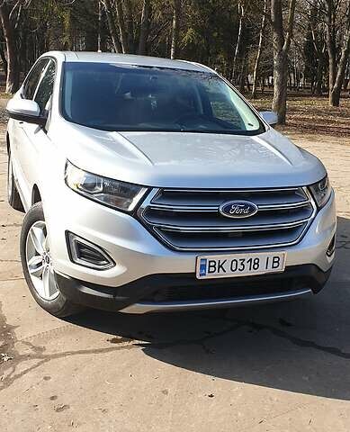 Сірий Форд Едж, об'ємом двигуна 2 л та пробігом 192 тис. км за 17800 $, фото 1 на Automoto.ua