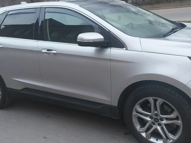 Серый Форд Эдж, объемом двигателя 3.5 л и пробегом 118 тыс. км за 19000 $, фото 1 на Automoto.ua