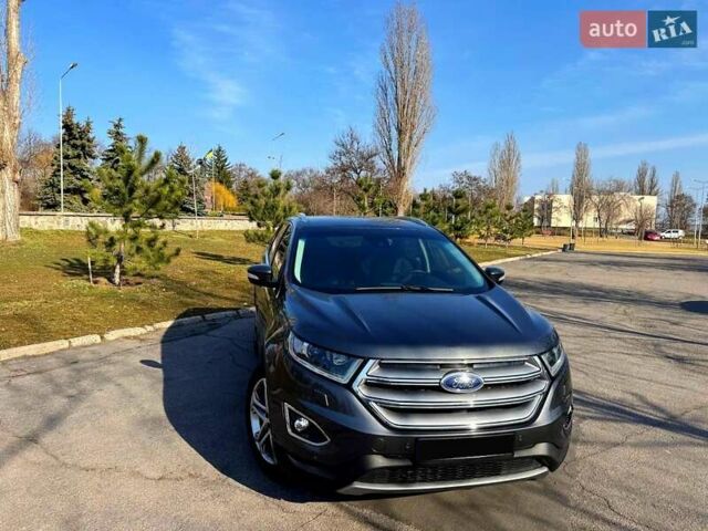 Серый Форд Эдж, объемом двигателя 2 л и пробегом 240 тыс. км за 22900 $, фото 1 на Automoto.ua