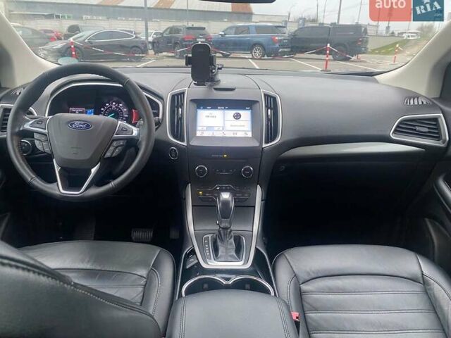 Серый Форд Эдж, объемом двигателя 2 л и пробегом 131 тыс. км за 14200 $, фото 1 на Automoto.ua