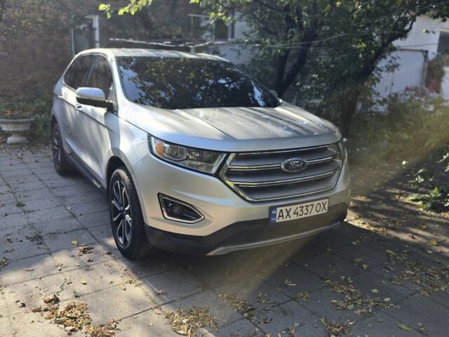 Серый Форд Эдж, объемом двигателя 3.5 л и пробегом 135 тыс. км за 12900 $, фото 1 на Automoto.ua