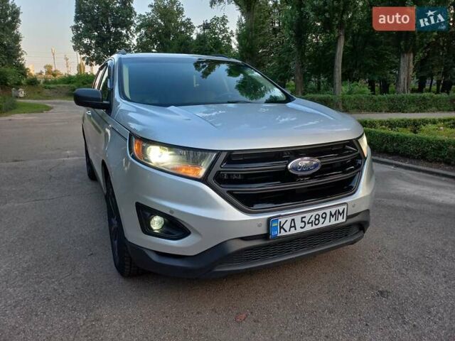Серый Форд Эдж, объемом двигателя 2 л и пробегом 120 тыс. км за 15200 $, фото 1 на Automoto.ua