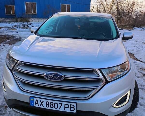 Сірий Форд Едж, об'ємом двигуна 2 л та пробігом 112 тис. км за 17000 $, фото 1 на Automoto.ua