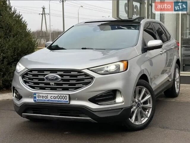 Сірий Форд Едж, об'ємом двигуна 2 л та пробігом 230 тис. км за 19200 $, фото 1 на Automoto.ua