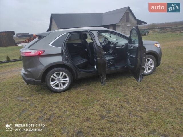 Сірий Форд Едж, об'ємом двигуна 2 л та пробігом 207 тис. км за 19000 $, фото 1 на Automoto.ua