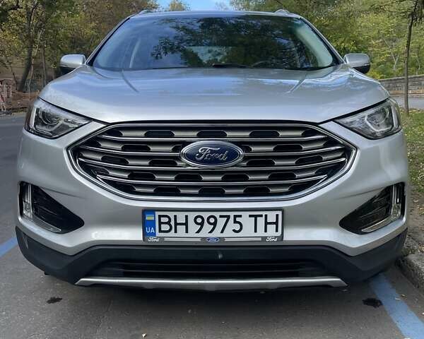 Форд Эдж 2019 в Одессе на Automoto.ua Серый Форд Эдж, объемом двигателя 2 л и пробегом 87 тыс. км за 17200 $, фото 1 на Automoto.ua