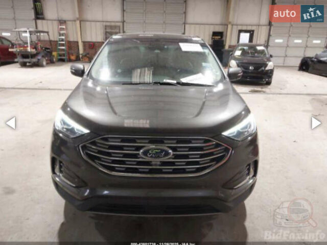 Сірий Форд Едж, об'ємом двигуна 2 л та пробігом 169 тис. км за 14700 $, фото 1 на Automoto.ua