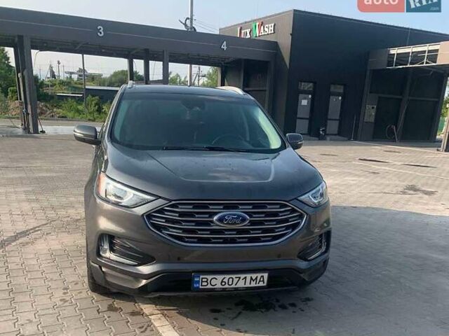 Серый Форд Эдж, объемом двигателя 2 л и пробегом 70 тыс. км за 17500 $, фото 1 на Automoto.ua