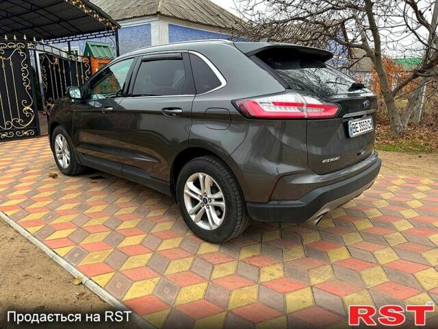 Форд Эдж 2019 в Николаеве на Automoto.ua Серый Форд Эдж, объемом двигателя 2 л и пробегом 92 тыс. км за 20500 $, фото 1 на Automoto.ua