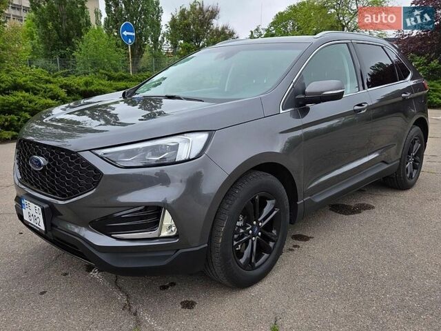 Серый Форд Эдж, объемом двигателя 2 л и пробегом 72 тыс. км за 18800 $, фото 1 на Automoto.ua