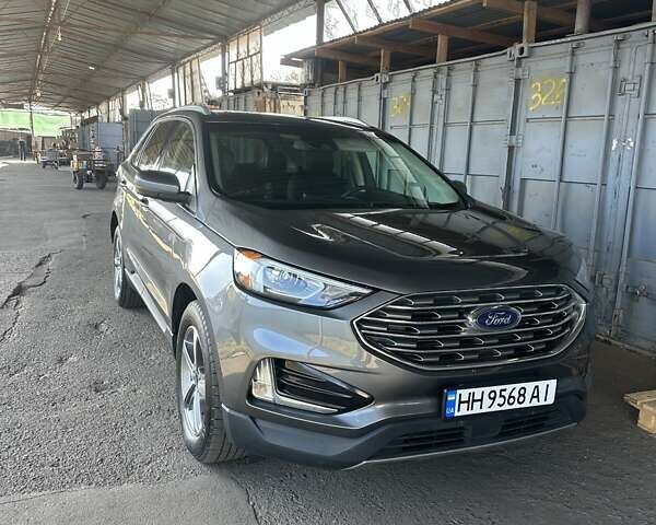 Серый Форд Эдж, объемом двигателя 2 л и пробегом 111 тыс. км за 22300 $, фото 1 на Automoto.ua