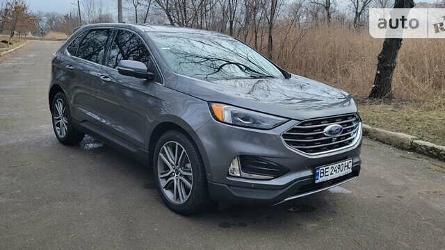 Серый Форд Эдж, объемом двигателя 2 л и пробегом 33 тыс. км за 25500 $, фото 1 на Automoto.ua