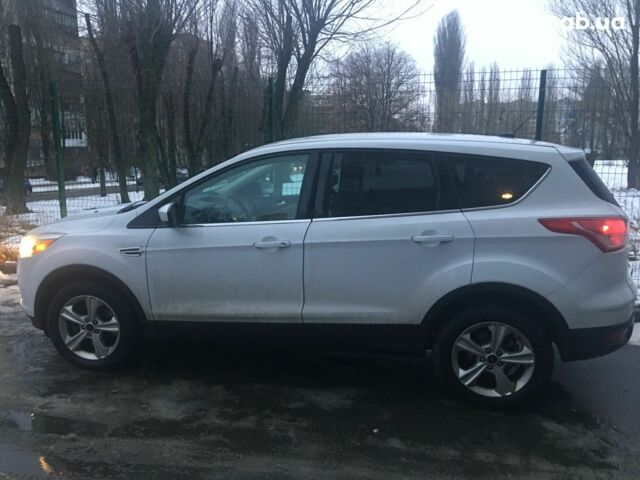 Белый Форд Эскейп, объемом двигателя 1.6 л и пробегом 184 тыс. км за 13000 $, фото 1 на Automoto.ua