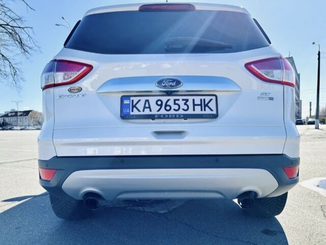 Белый Форд Эскейп, объемом двигателя 2 л и пробегом 0 тыс. км за 11300 $, фото 1 на Automoto.ua