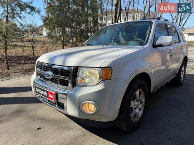 Білий Форд Ескейп, об'ємом двигуна 3 л та пробігом 170 тис. км за 10990 $, фото 1 на Automoto.ua