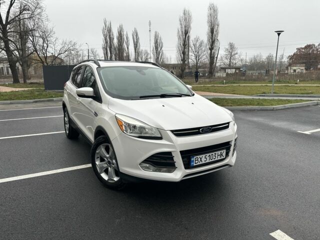 Белый Форд Эскейп, объемом двигателя 1.6 л и пробегом 265 тыс. км за 10700 $, фото 1 на Automoto.ua