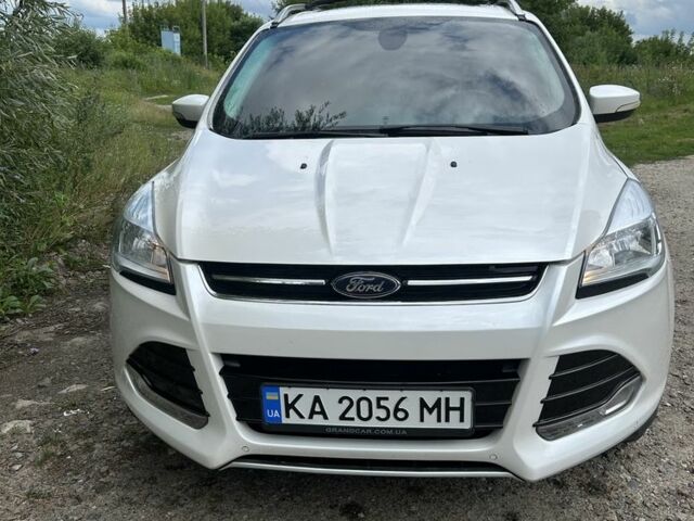 Білий Форд Ескейп, об'ємом двигуна 2 л та пробігом 230 тис. км за 11500 $, фото 1 на Automoto.ua
