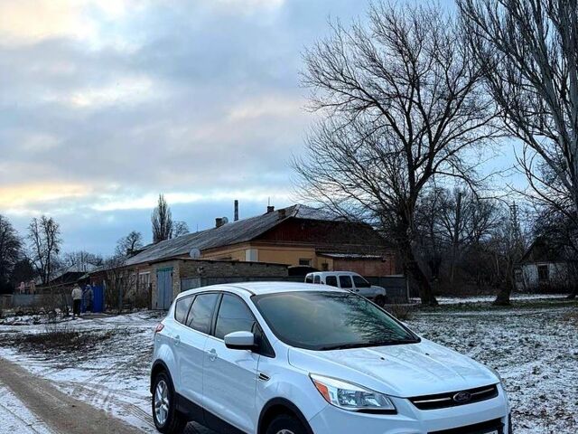 Белый Форд Эскейп, объемом двигателя 1.6 л и пробегом 1200 тыс. км за 10499 $, фото 1 на Automoto.ua