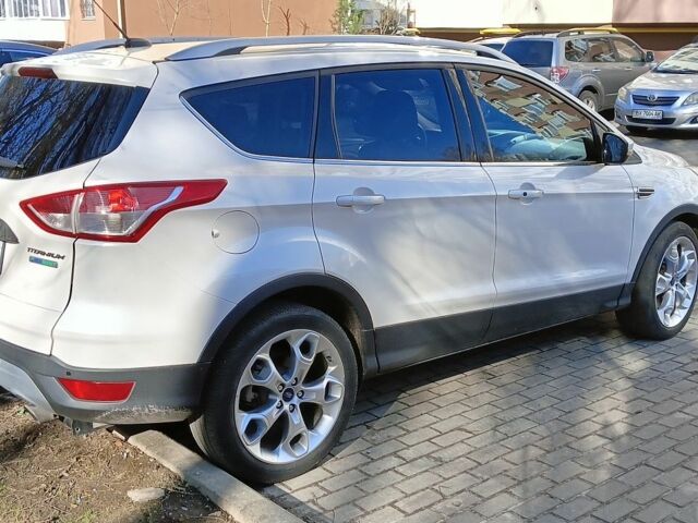 Белый Форд Эскейп, объемом двигателя 2 л и пробегом 190 тыс. км за 7000 $, фото 1 на Automoto.ua