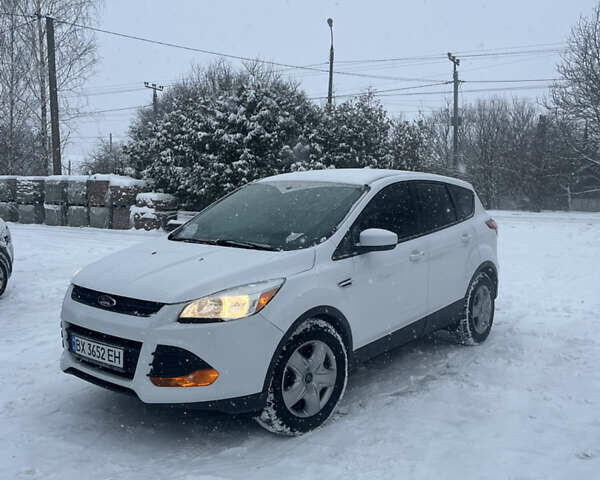 Білий Форд Ескейп, об'ємом двигуна 2.49 л та пробігом 176 тис. км за 10800 $, фото 1 на Automoto.ua