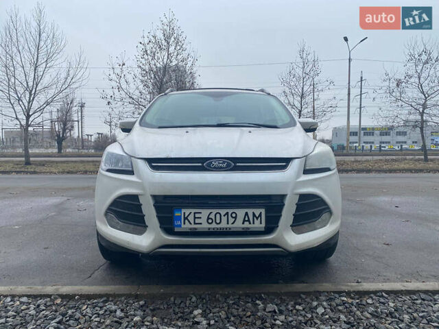 Белый Форд Эскейп, объемом двигателя 1.6 л и пробегом 223 тыс. км за 12000 $, фото 1 на Automoto.ua