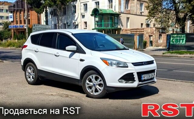 Белый Форд Эскейп, объемом двигателя 2.5 л и пробегом 206 тыс. км за 10800 $, фото 1 на Automoto.ua