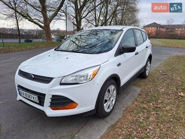 Белый Форд Эскейп, объемом двигателя 2.49 л и пробегом 140 тыс. км за 11000 $, фото 1 на Automoto.ua