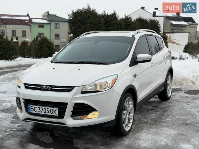 Білий Форд Ескейп, об'ємом двигуна 2 л та пробігом 150 тис. км за 12900 $, фото 1 на Automoto.ua