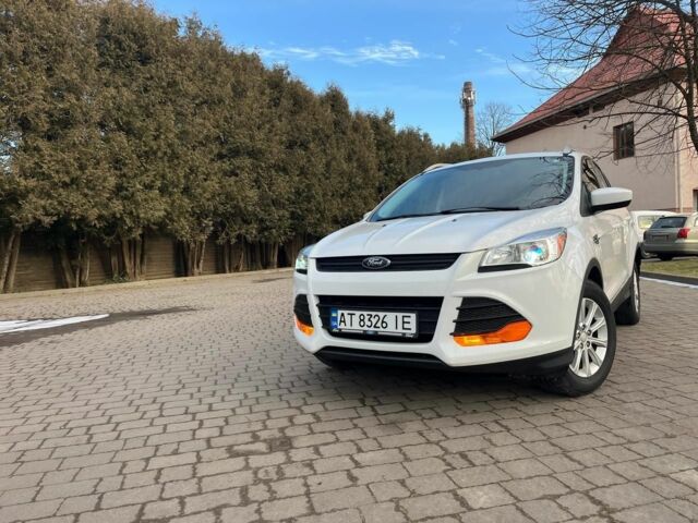 Белый Форд Эскейп, объемом двигателя 2.5 л и пробегом 230 тыс. км за 11450 $, фото 1 на Automoto.ua