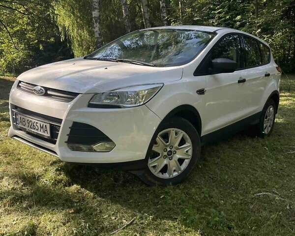 Белый Форд Эскейп, объемом двигателя 2.5 л и пробегом 99 тыс. км за 12800 $, фото 1 на Automoto.ua