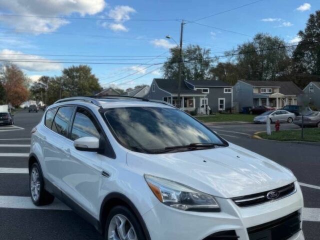 Белый Форд Эскейп, объемом двигателя 2 л и пробегом 75 тыс. км за 7000 $, фото 1 на Automoto.ua