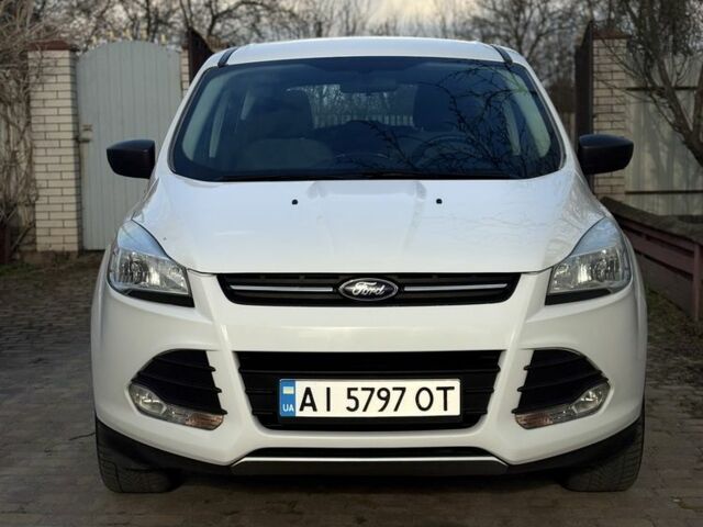 Белый Форд Эскейп, объемом двигателя 2.5 л и пробегом 155 тыс. км за 10900 $, фото 1 на Automoto.ua