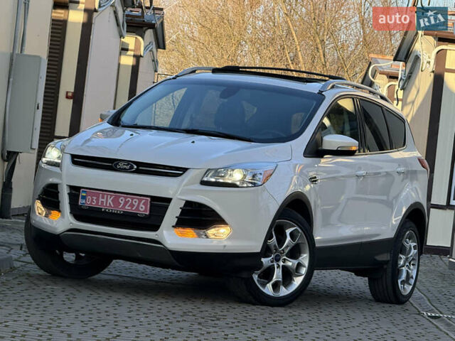 Белый Форд Эскейп, объемом двигателя 2 л и пробегом 161 тыс. км за 11950 $, фото 1 на Automoto.ua