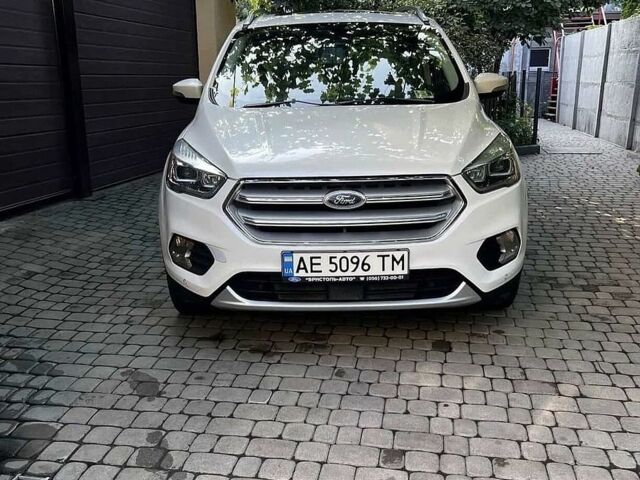 Білий Форд Ескейп, об'ємом двигуна 1.98 л та пробігом 175 тис. км за 11200 $, фото 1 на Automoto.ua