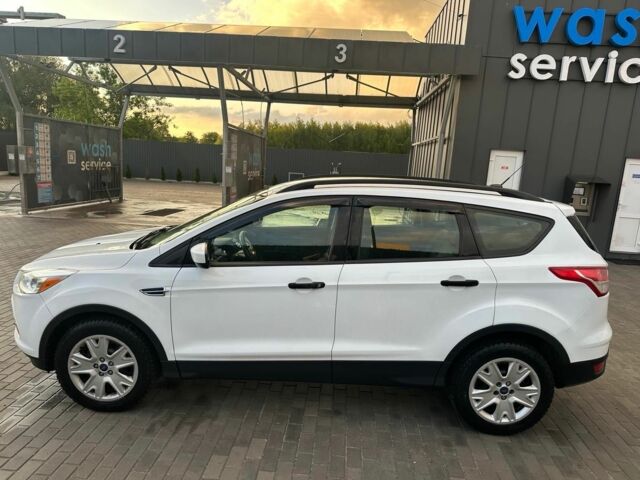 Белый Форд Эскейп, объемом двигателя 2.5 л и пробегом 240 тыс. км за 9800 $, фото 1 на Automoto.ua