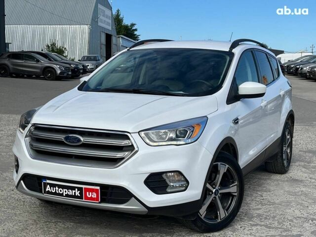 Белый Форд Эскейп, объемом двигателя 1.5 л и пробегом 105 тыс. км за 13980 $, фото 1 на Automoto.ua