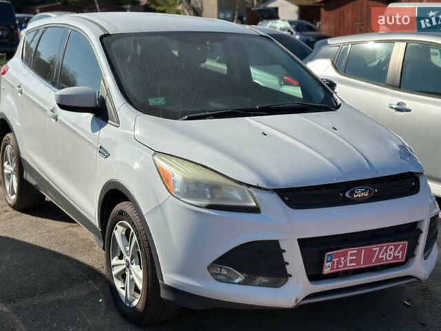 Белый Форд Эскейп, объемом двигателя 1.6 л и пробегом 240 тыс. км за 6400 $, фото 1 на Automoto.ua