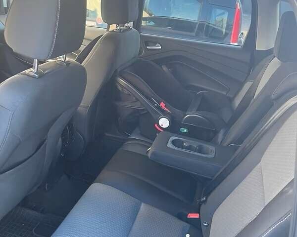 Белый Форд Эскейп, объемом двигателя 1.5 л и пробегом 230 тыс. км за 11960 $, фото 1 на Automoto.ua