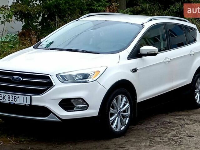 Білий Форд Ескейп, об'ємом двигуна 1.5 л та пробігом 100 тис. км за 14500 $, фото 1 на Automoto.ua