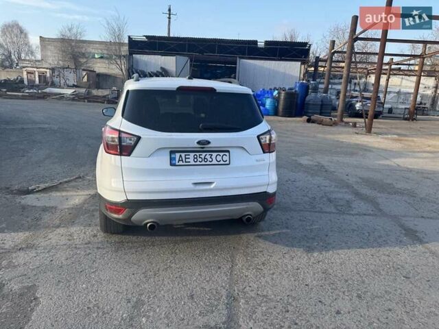 Білий Форд Ескейп, об'ємом двигуна 1.5 л та пробігом 89 тис. км за 12200 $, фото 1 на Automoto.ua