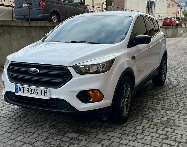Білий Форд Ескейп, об'ємом двигуна 2.5 л та пробігом 167 тис. км за 13500 $, фото 1 на Automoto.ua