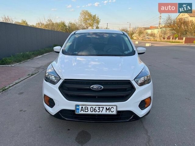 Белый Форд Эскейп, объемом двигателя 2.5 л и пробегом 67 тыс. км за 14999 $, фото 1 на Automoto.ua