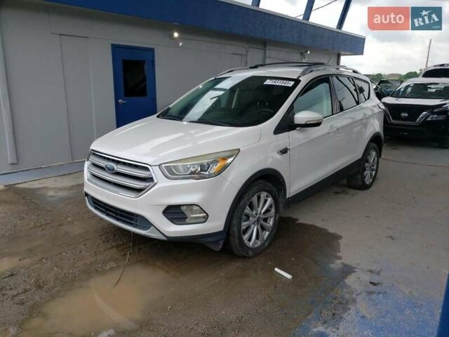 Белый Форд Эскейп, объемом двигателя 2 л и пробегом 160 тыс. км за 1900 $, фото 1 на Automoto.ua